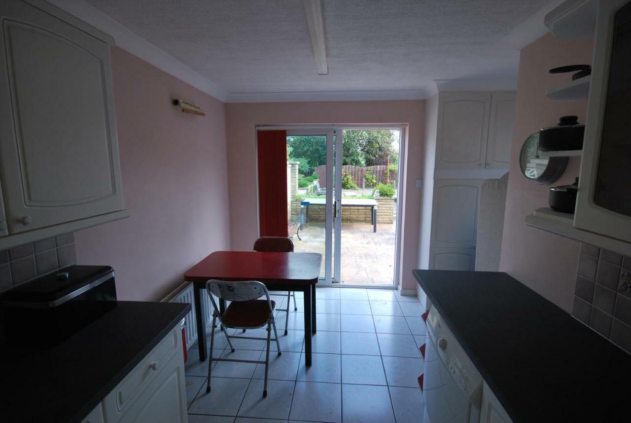 Belle'S Bungalow Villa Cleveleys Bagian luar foto